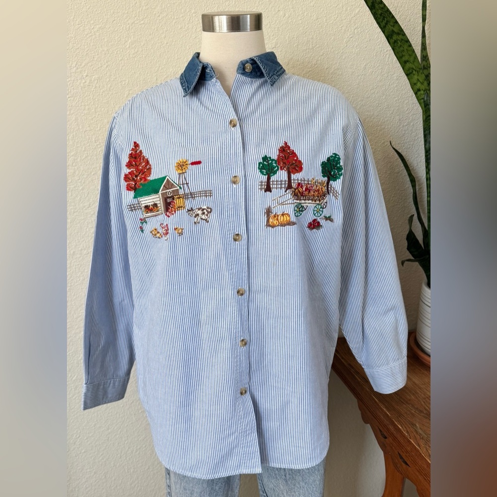 Vintage Fall Farm Scene Embroidered Shirt‎ Blue Pinstripe Cotton medium